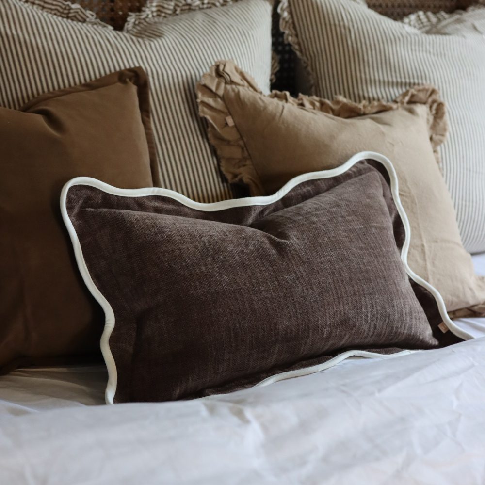 The Dark Brown Boucle Cushion Combination