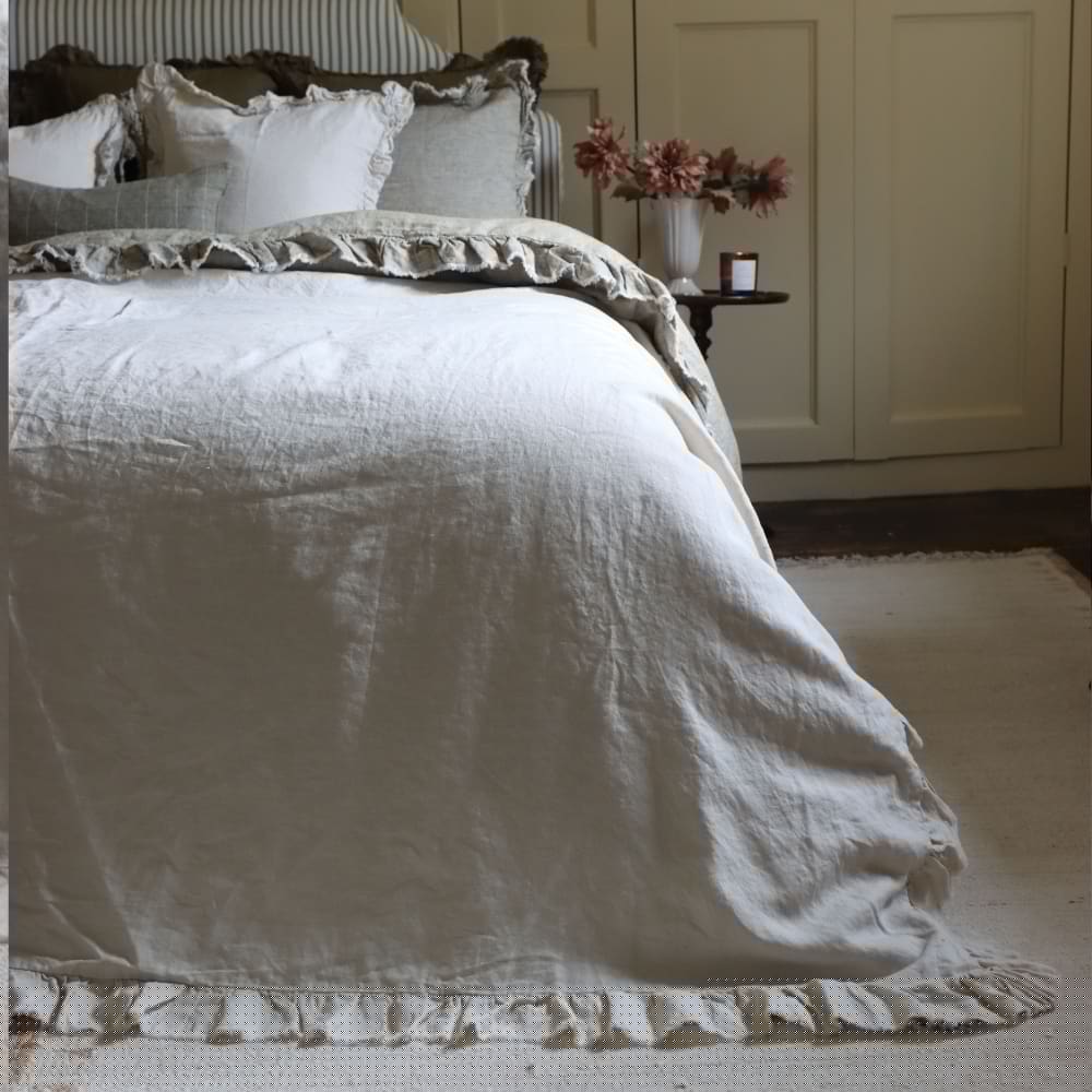 Cream Ruffle Linen Bedspread