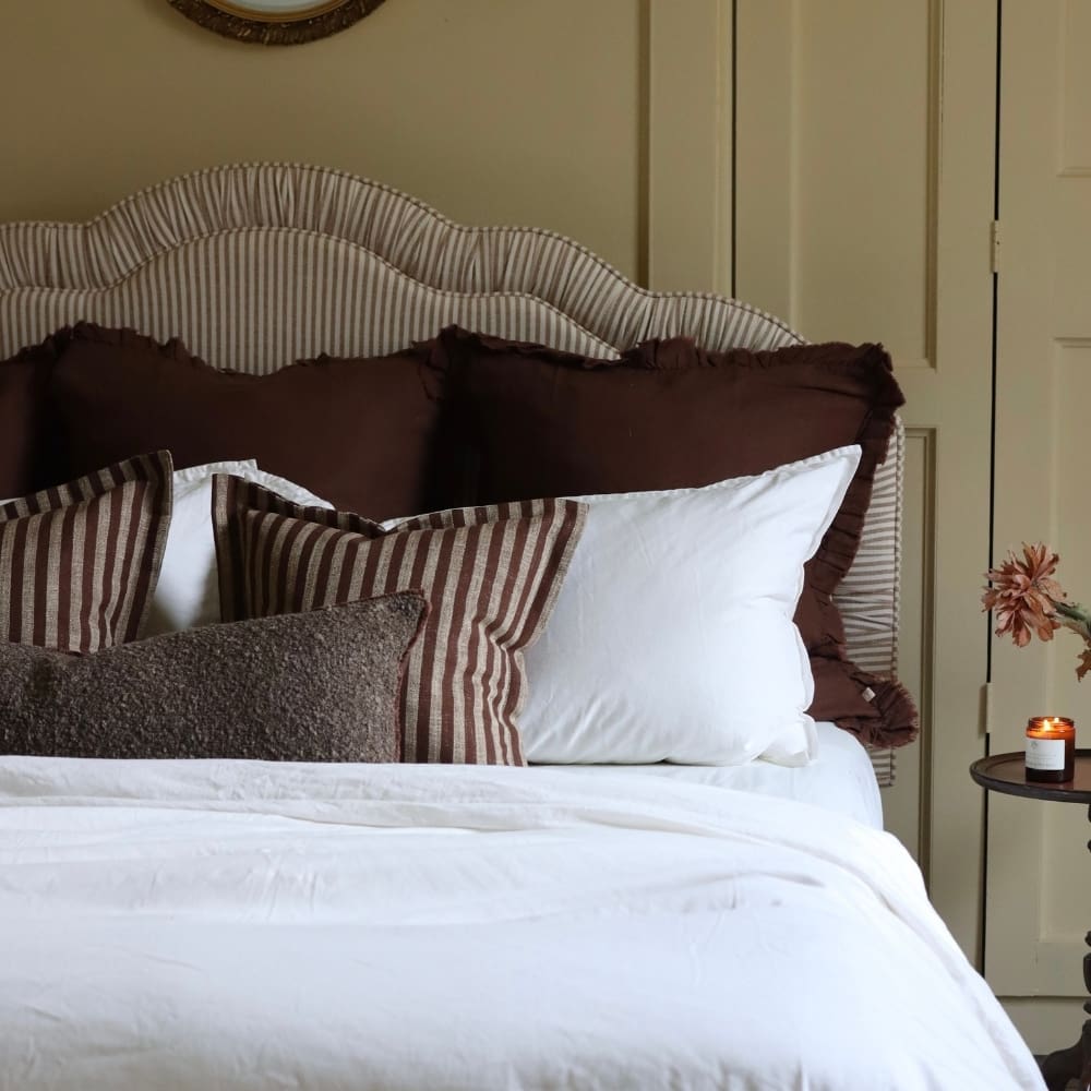 The Vienna Brown Cushion Combination
