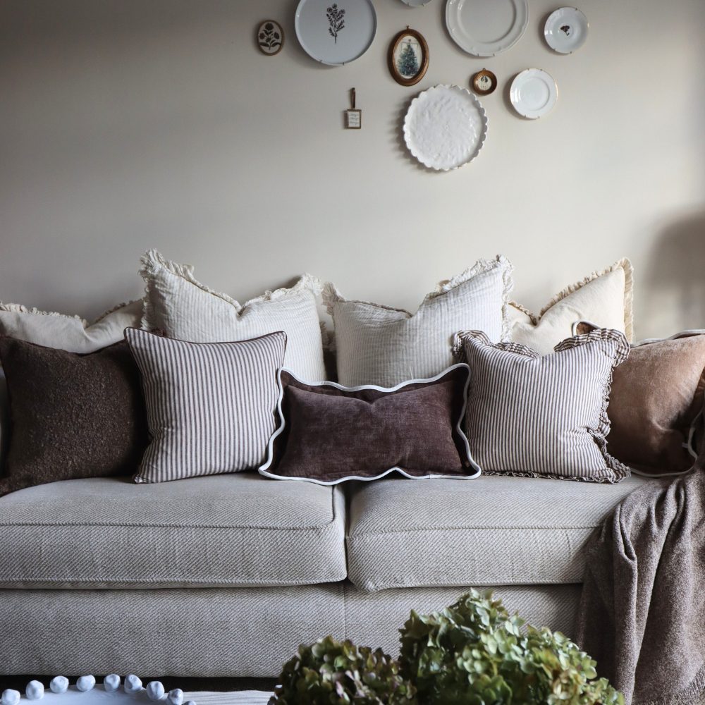 The Deep Coffee Brown Cushion Combination