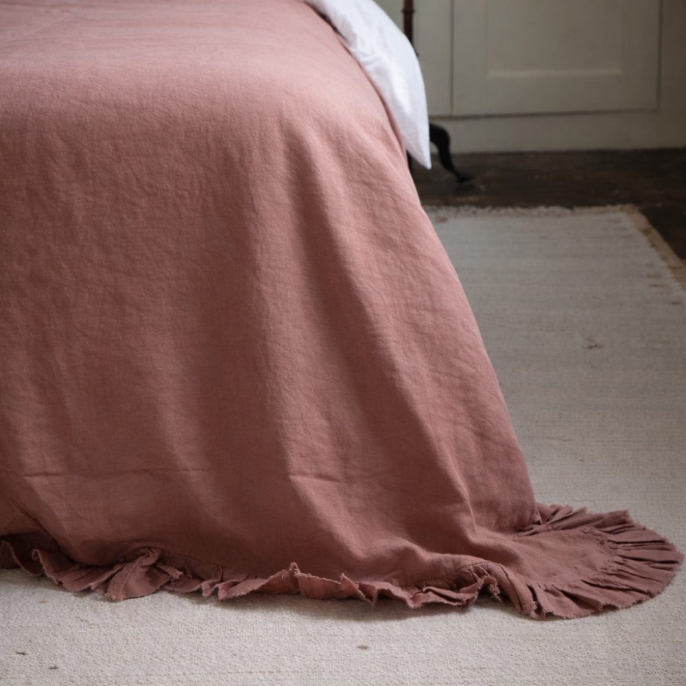 Dusty Pink Ruffle Linen Bedspread