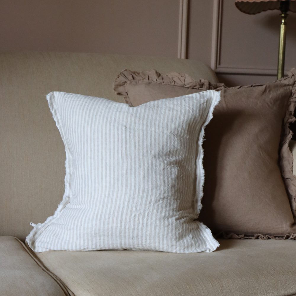 The Natural Brown Cushion Combination