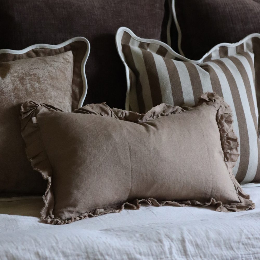 The Pink and Brown Cushion Combination