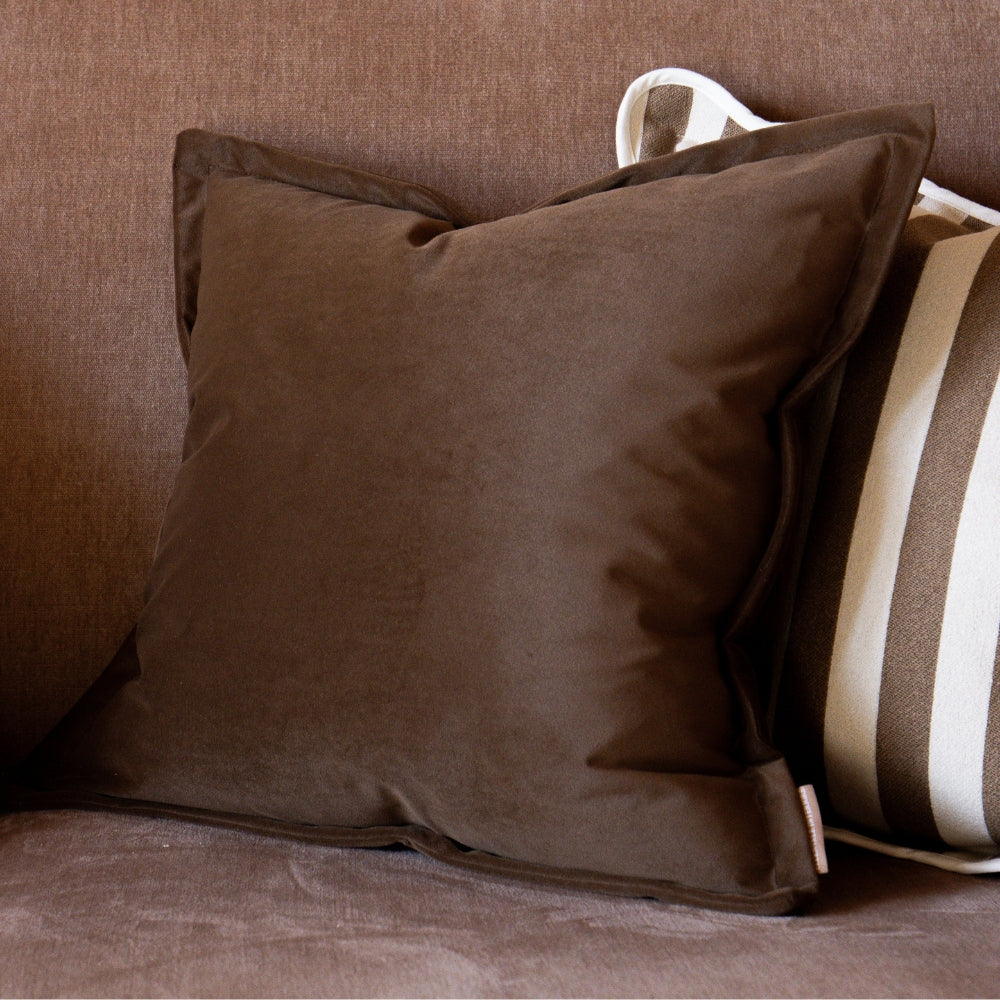 The Caramel Brown Cushion Combination