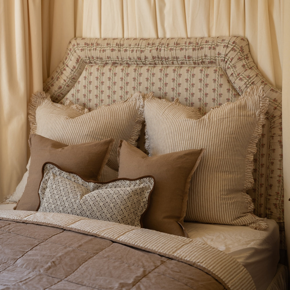 The Heritage Brown Cushion Combination