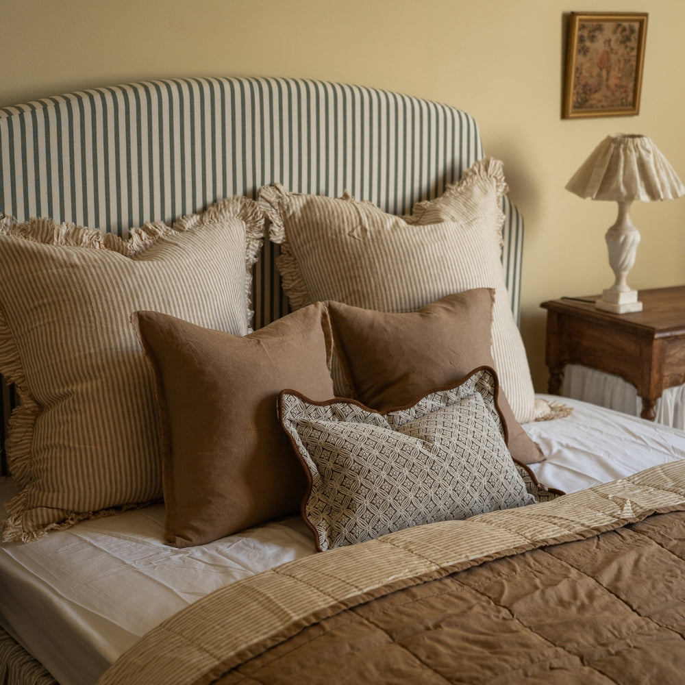 The Heritage Brown Cushion Combination