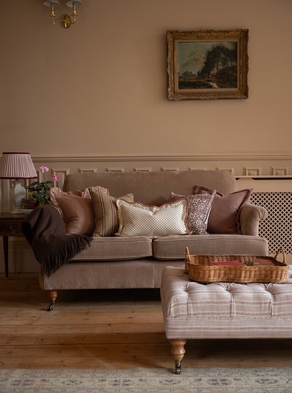 Should You Have Matching Cushions On A Sofa?