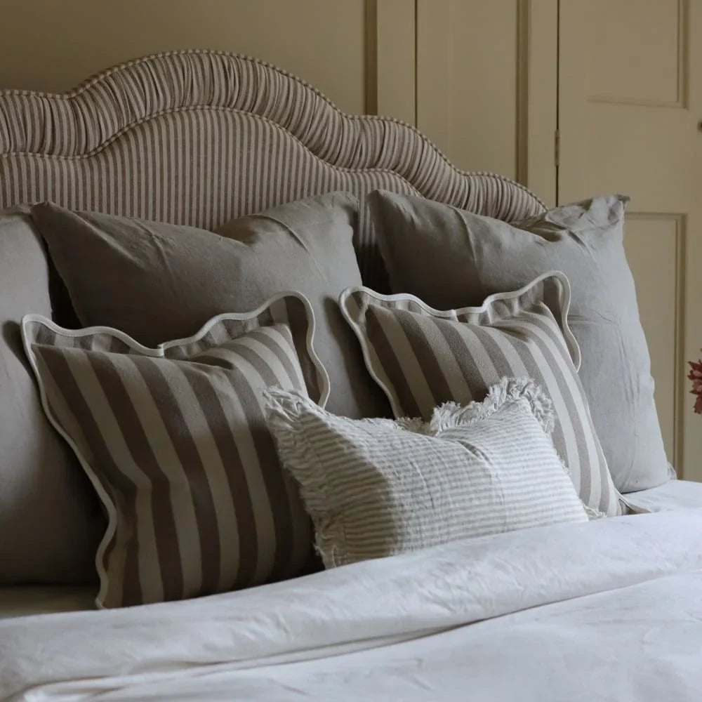 Neutral Cushion Combinations
