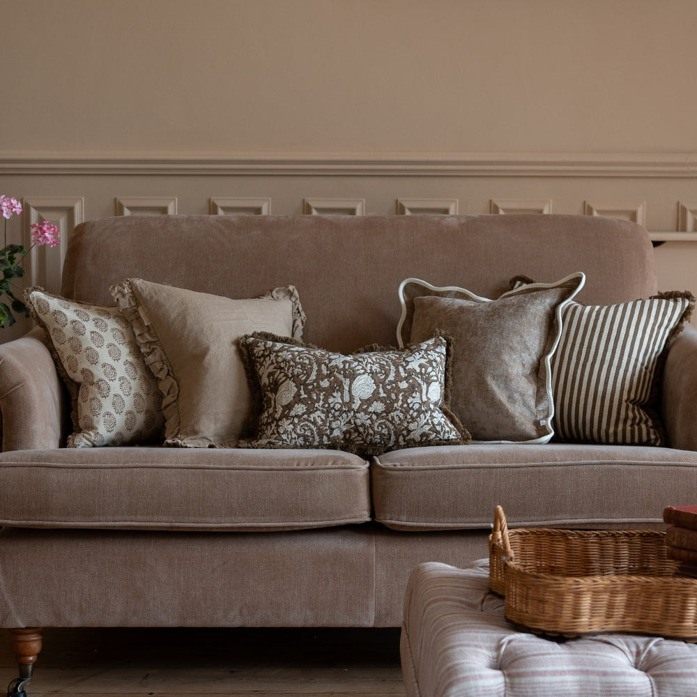 The Chestnut Brown Cushion Combination