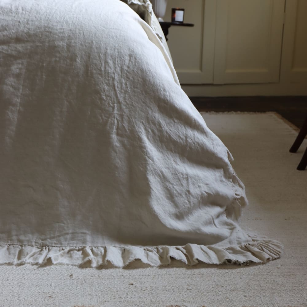 Cream Ruffle Linen Bedspread