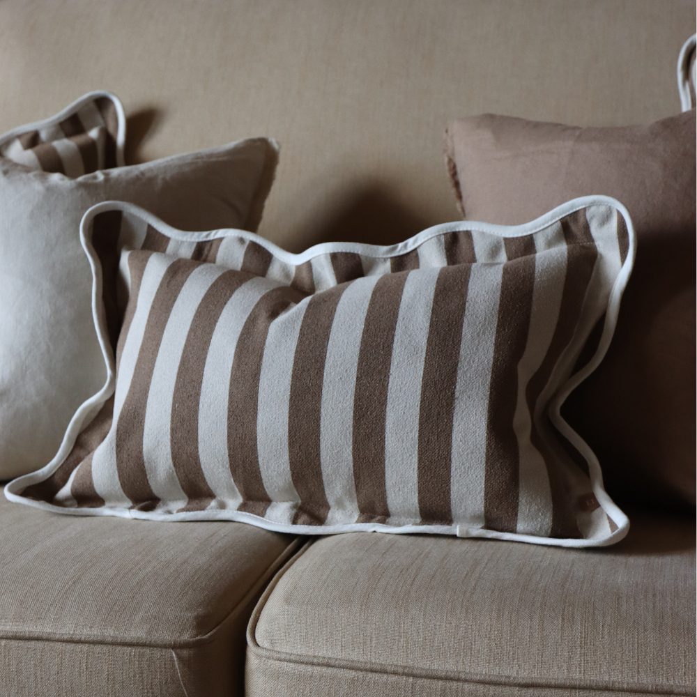 The Caramel Brown Cushion Combination
