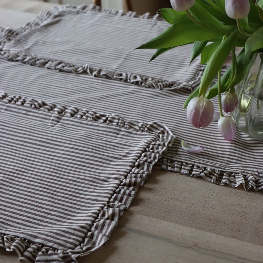 Set of 4 Dark Brown Stripe Ruffle Placemats