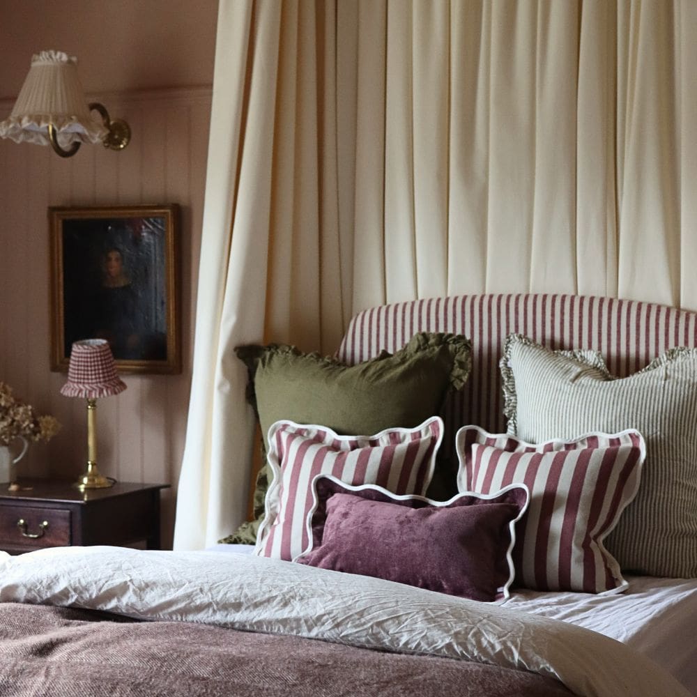 The Large Mulberry Cushion Combination
