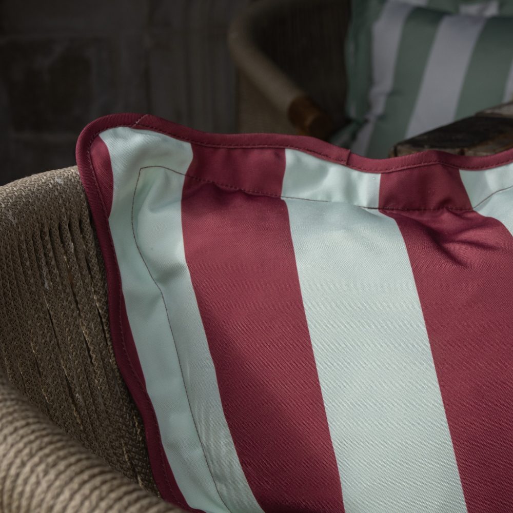 Outdoor Burgundy & Mint Scalloped Edge Cushion 45x45
