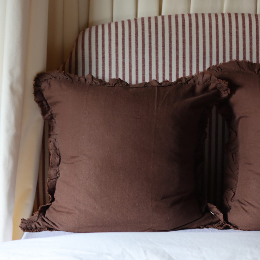 The Vienna Brown Cushion Combination