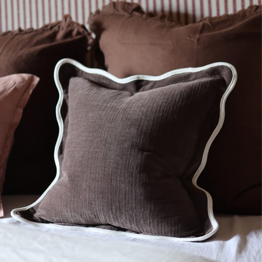 The Brown & Plum Cushion Combination
