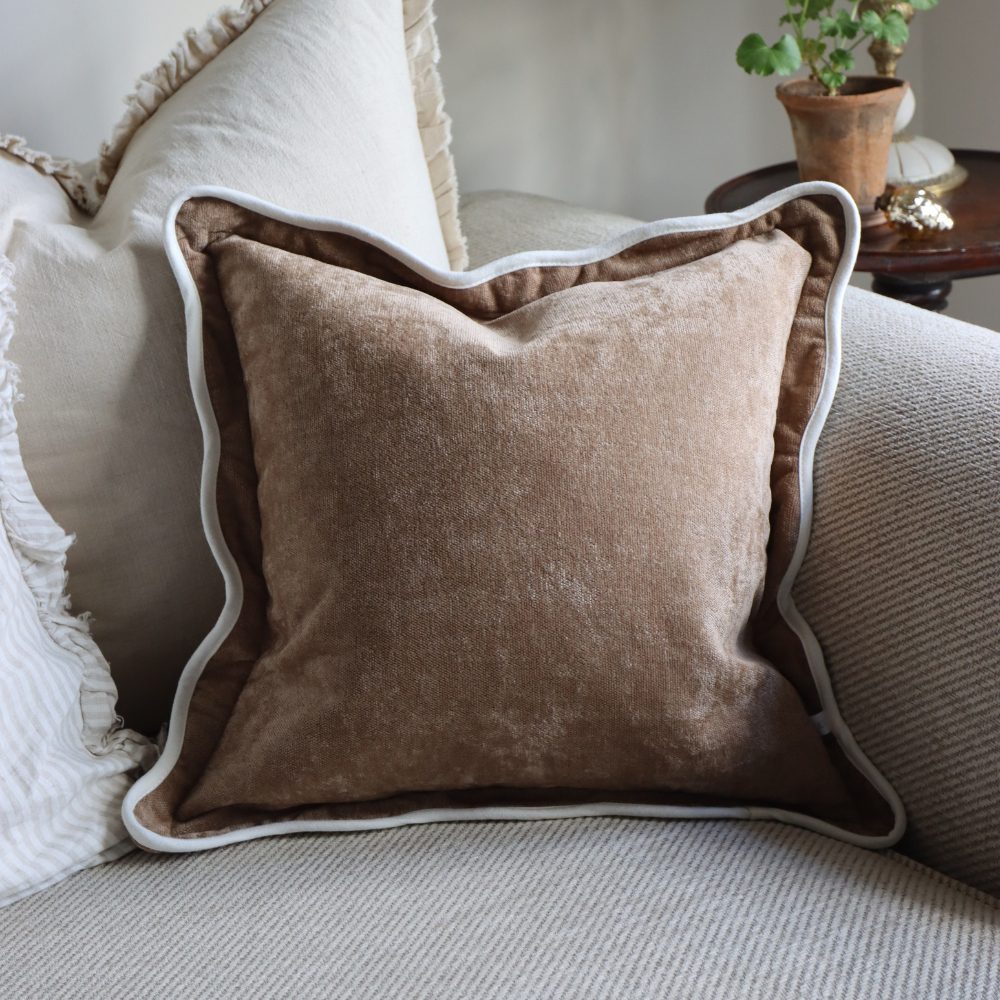 The Pink and Brown Cushion Combination