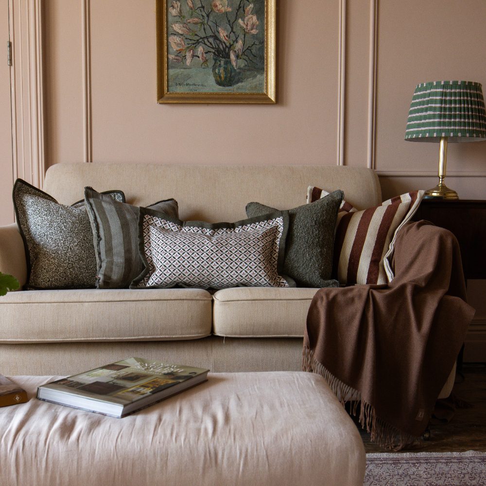 Della Chestnut Decorative Throw